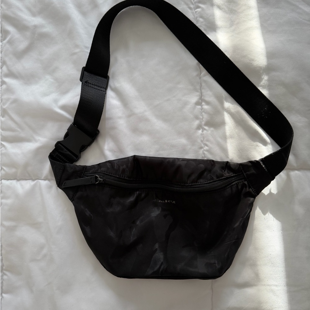 Kendall & Kylie Black Belt Bag